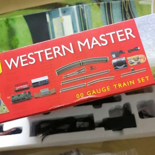 HORNBY RAILMASTER ELINK PC MODEL RAILWAY CONTROL SYSTEM AND TRAIN SET - COMPLETE LIKE NEW