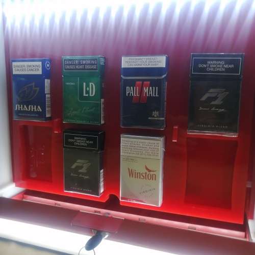 Lockable light box cigarette display case with all keys