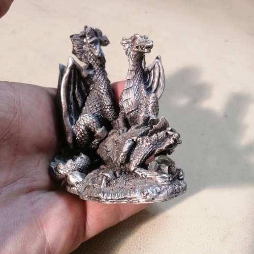 COLLECTORS HEAVY PEWTER WOODLANDS DRAGON STATUE WITH CRYSTAL NO 3844