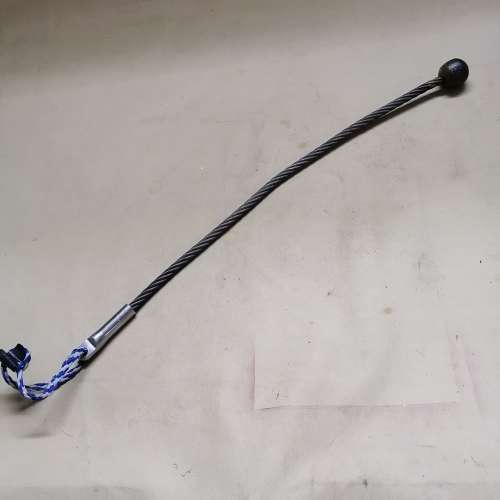 CABLE WITH LARGE BALL BEARING END FOR SELF DEFENSE