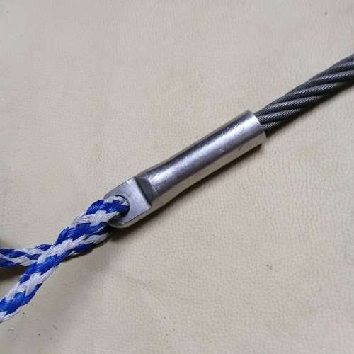 CABLE WITH LARGE BALL BEARING END FOR SELF DEFENSE