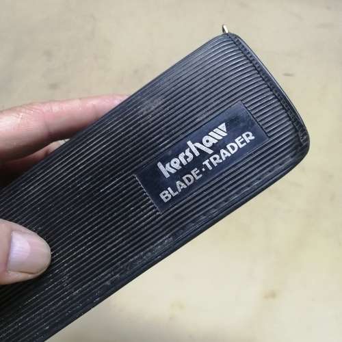 KERSHAW KAI BLADE TRADER KNIFE SET 5 BLADES IN CASE