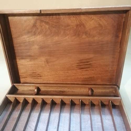 STUNNING HANDCRAFTED SOLID KIAAT CIGAR BOX