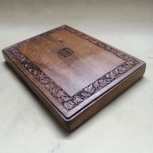 STUNNING HANDCRAFTED SOLID KIAAT CIGAR BOX