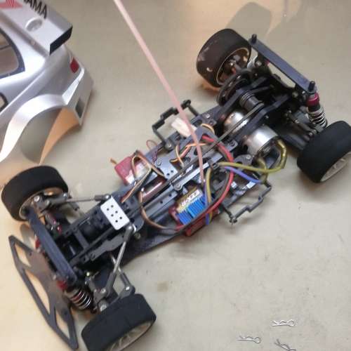 ROADRUNNER RC CAR WITH A HITEC AGGRESSOR RADIO AND EXTRAS