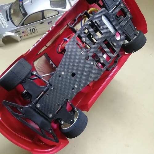 ROADRUNNER RC CAR WITH A HITEC AGGRESSOR RADIO AND EXTRAS