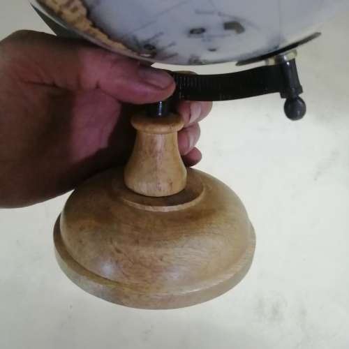 BEAUTIFUL WORLD GLOBE ON WOODEN BASE