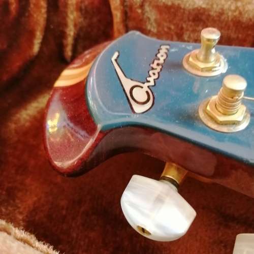 EXQUISITE OVATION 6 STRING-ACOUSTIC STERIO ELECTRIC GUITAR WITH CASE