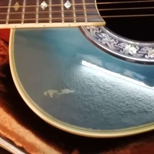 EXQUISITE OVATION 6 STRING-ACOUSTIC STERIO ELECTRIC GUITAR WITH CASE