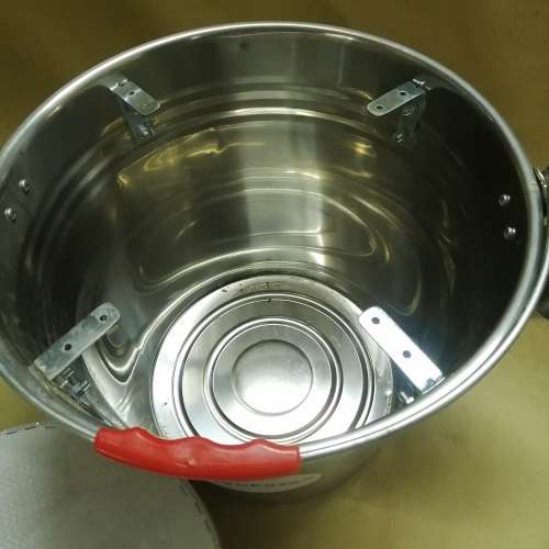 CHILL CHAIR ICE BUCKET AND PITCHER (NEW)