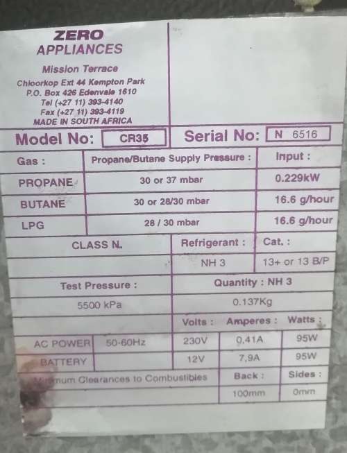 AMAZING ZERO CAMPING FRIDGE - ELECTRIC, GAS OR 12V - TESTED 100% WORKING
