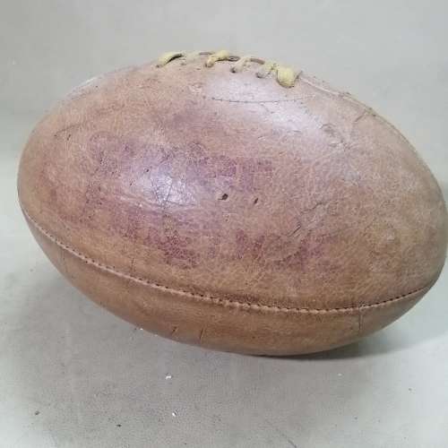 VERY OLD VINTAGE SUPER RUGBY LEATHER BALL