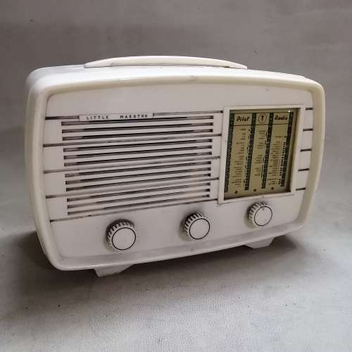 VINTAGE 1945 LITTLE MAESTRO T66/3 PILOT VALVE RADIO - NOT TESTED