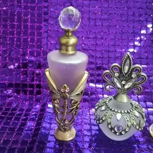 MAGNIFICENT CRYSTAL AND FROSTED GLASS PERFUME BOTTLES 1 OF 4