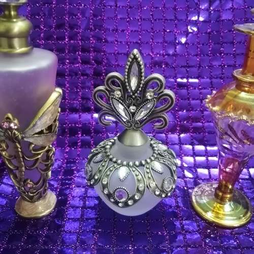 MAGNIFICENT CRYSTAL AND FROSTED GLASS PERFUME BOTTLES 1 OF 4