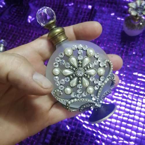 MAGNIFICENT CRYSTAL AND FROSTED GLASS PERFUME BOTTLES 2 OF 4