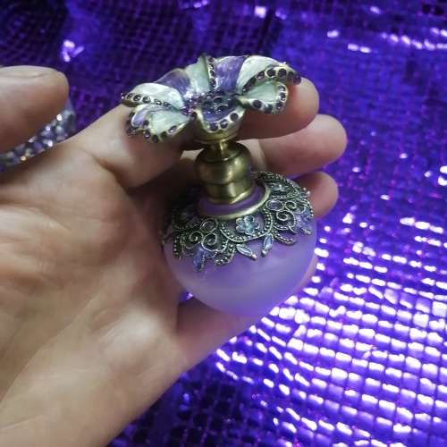 MAGNIFICENT CRYSTAL AND FROSTED GLASS PERFUME BOTTLES 2 OF 4