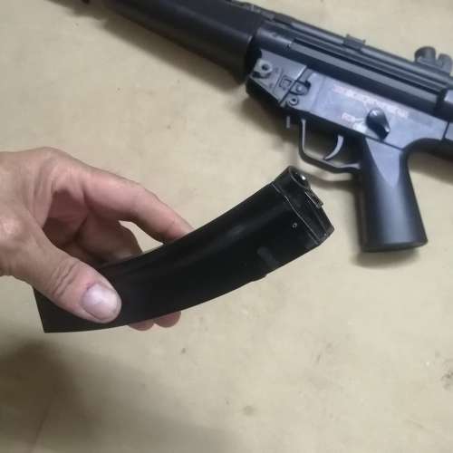 STUNNING HECKLER & KOCH SUBMACHINE GUN BB GUN