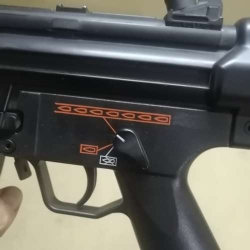 STUNNING HECKLER & KOCH SUBMACHINE GUN BB GUN