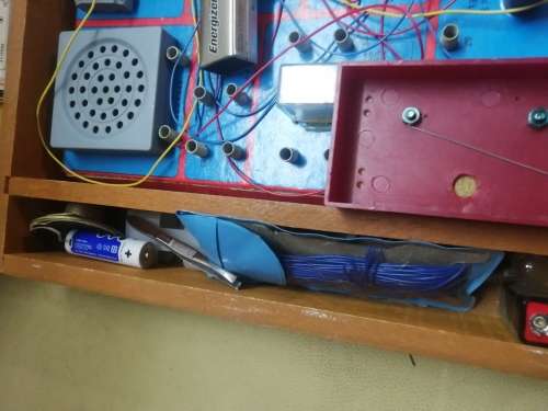Vintage Radio Lumen electronic project kit 65 in one