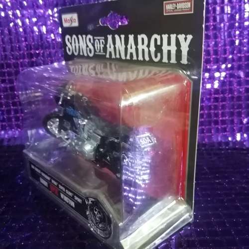 SONS OF ANARCHY HARLEY DAVIDSON 2001 DYNA SUPER GLIDE SPORT 1/18 - MAISTO 32 OF 37 ON AUCTION NOW