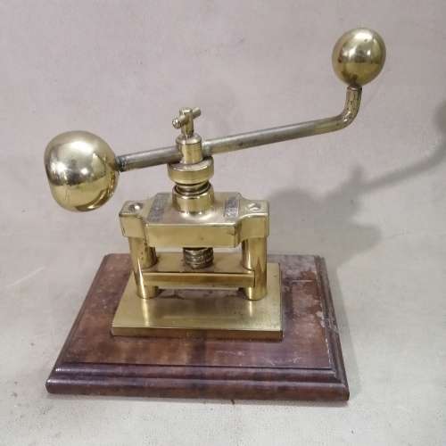 RARE AND UNUSIAL STEAMPUNK `SCHAEFER PRESS` NUTCRACKER - SOLID BRASS - from SUEZYT
