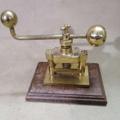 RARE AND UNUSIAL STEAMPUNK `SCHAEFER PRESS` NUTCRACKER - SOLID BRASS - from SUEZYT