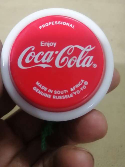 ALMOST FLAWLESS COLLECTABLE VINTAGE COKE RUSSELL YOYO