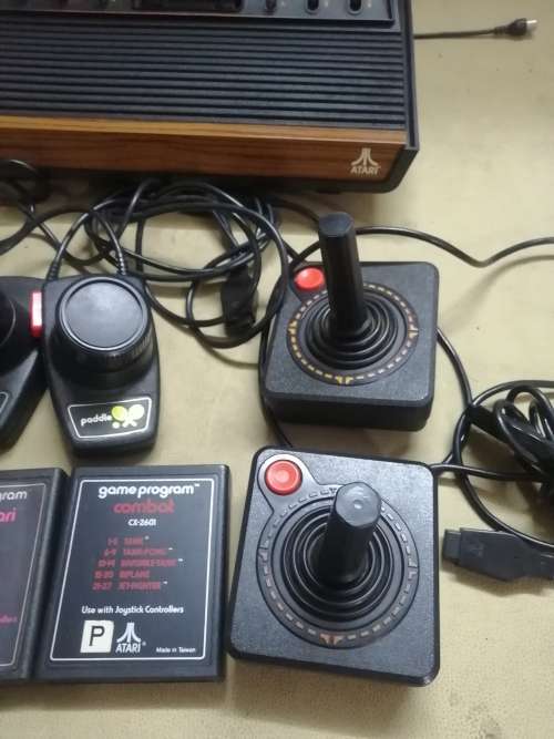 VINTAGE ATARI 2600 BUNDLE 100% COMPLETE WITH GAMES AND EXTRA CONTROLLERS