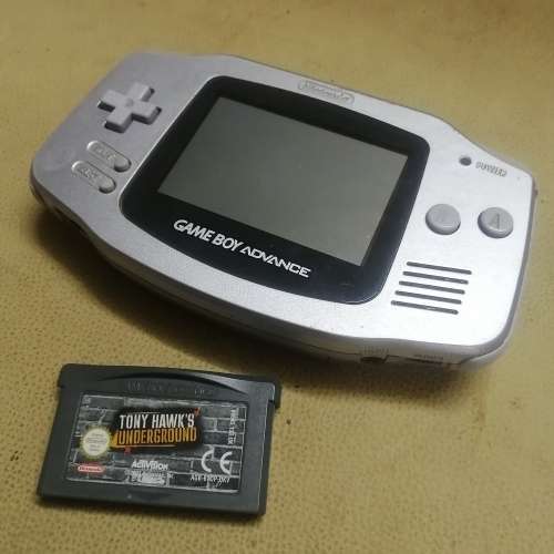 Nintendo Gameboy Advance + Game (100% Complete)