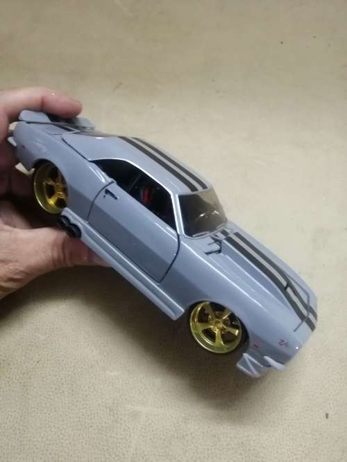 Maisto 1968 Chevrolet Camaro ss 1/24 die Cast