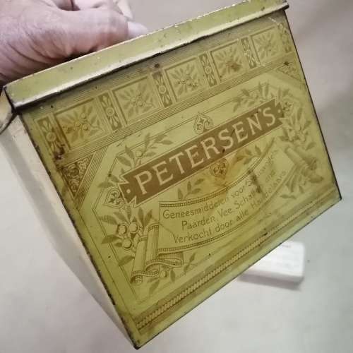 MAGNIFICENT ANTIQUE PETERSEN `ECHTE HUIS APOTEEK` TIN
