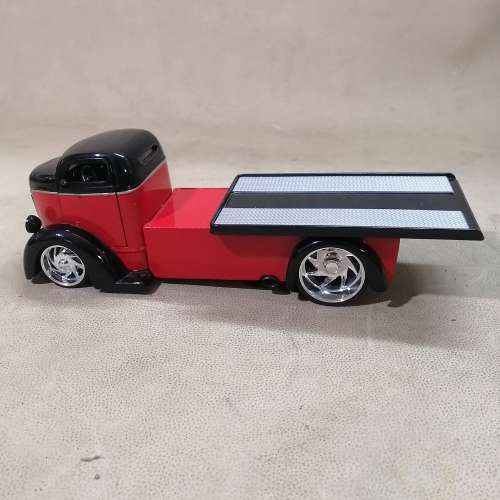 1947 Ford Coe Flatbed Black and Red Jada 96959 1/24 Scale Diecast