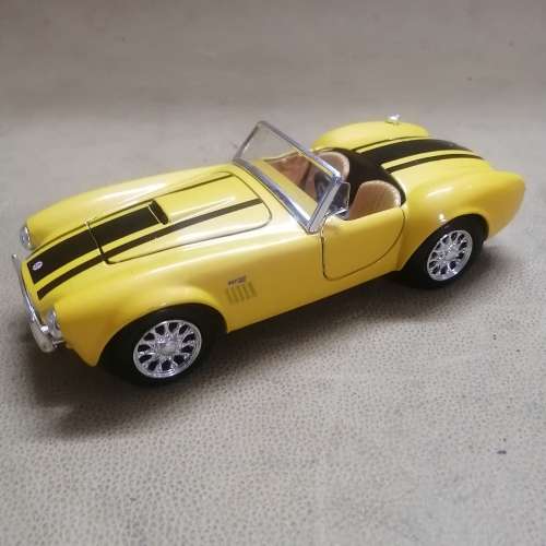 MAISTO - NO 01615 SHELBY COBRA 427 - 1/25 DIE CAST