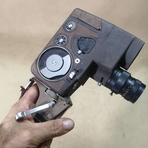 VINTAGE ARCO EIGHT MOVIE CAMERA