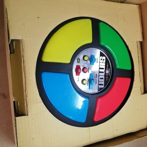 VINTAGE 1978 MILTON BRADLEY MB ELECTRONIC SIMON GAME