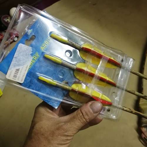 CAMO COMPOUND BOW WITH ARROWS SET (NEW)
