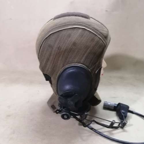 ORIGINAL WWII MILITARY TANK COMMANDERS HELMET WITH MIC AND SPEAKERS
