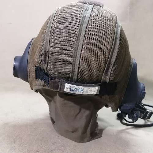 ORIGINAL WWII MILITARY TANK COMMANDERS HELMET WITH MIC AND SPEAKERS