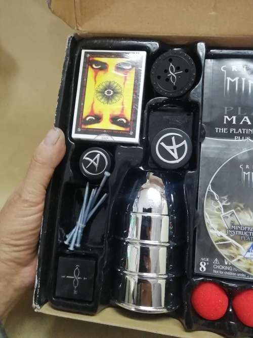 CHRIS ANGEL MINDFREAK OVER 350 MAGIC TRICKS COMPLETE IN BOX
