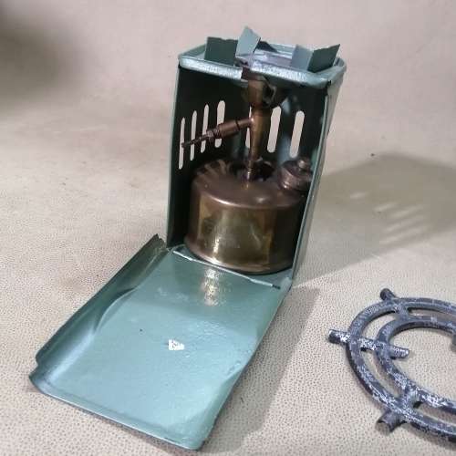 VINTAGE SMALL PRIMUS NO 71 STOVE IN METAL CASE - SWEDEN 2 OF 2
