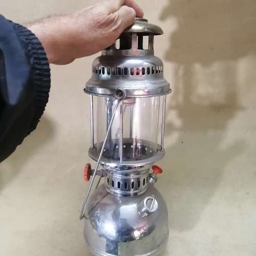 VINTAGE BUTTERFLY KEROSENE LAMP 2 OF 4