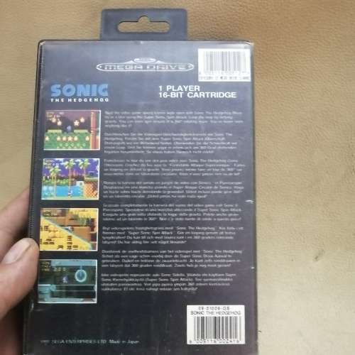 VINTAGE SONIC THE HEDGEHOG SEGA 16 BIT GAME DISK COMPLETE IN BOX