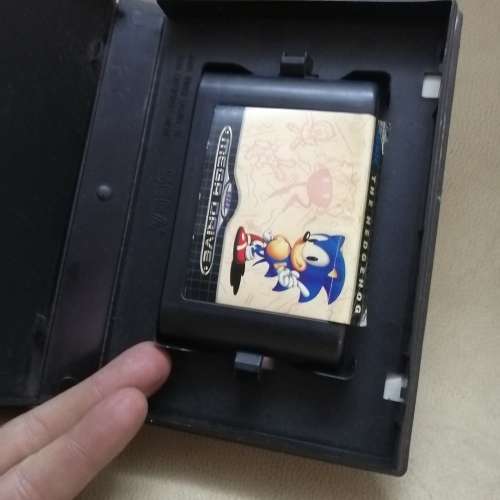 VINTAGE SONIC THE HEDGEHOG SEGA 16 BIT GAME DISK COMPLETE IN BOX