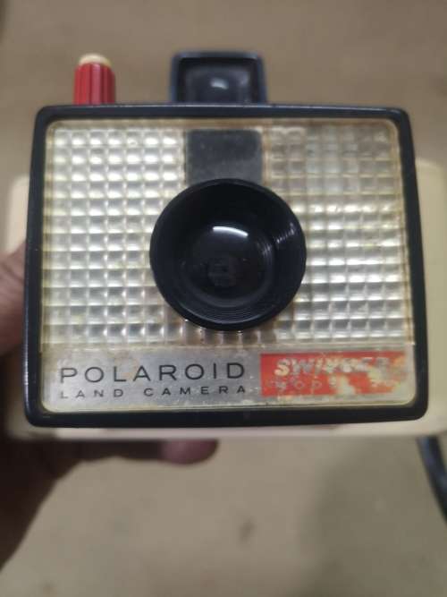 VINTAGE SWINGER POLAROID SWINGER ENAMEL CAMERA