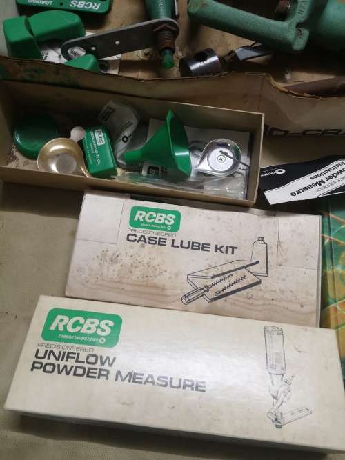 HUGE RCBS RIFLE/PISTOL AMMO-CRAFTER RELOADING KIT