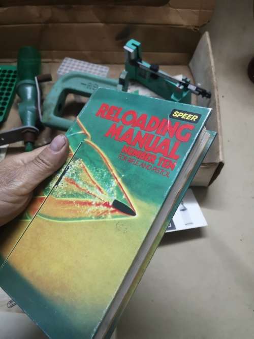 HUGE RCBS RIFLE/PISTOL AMMO-CRAFTER RELOADING KIT