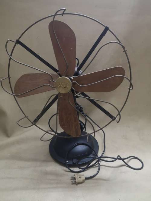 VINTAGE 1924 GEC CAST IRON, BRASS & WOOD FAN MADE BY GENERAL ELECTRIC Co Ltd WITTON ENG