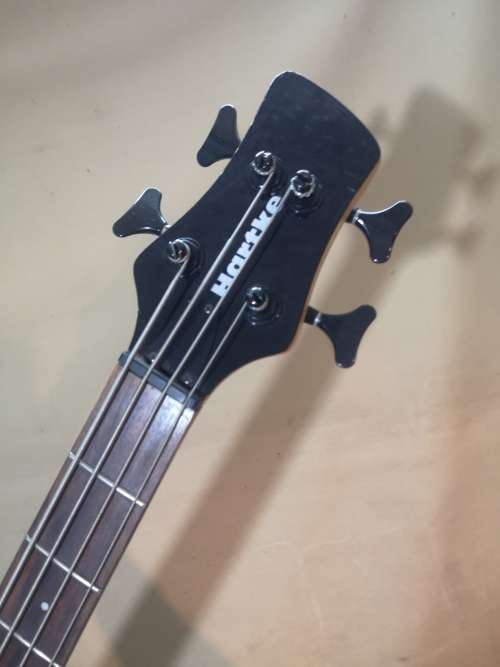CHECK OUT THIS AMAZING HARTKE ELECTRIC 4 STRING BASS GUITAR