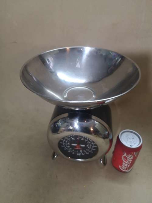 MAGNIFICENT VINTAGE TYPHOON STAINLESS STEEL KITCHEN SCALE - VERY GOOD CONDITION